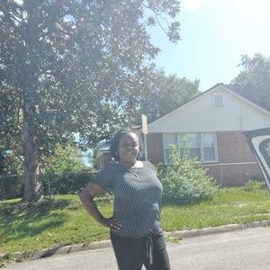 Meet your Posher, Sabrina